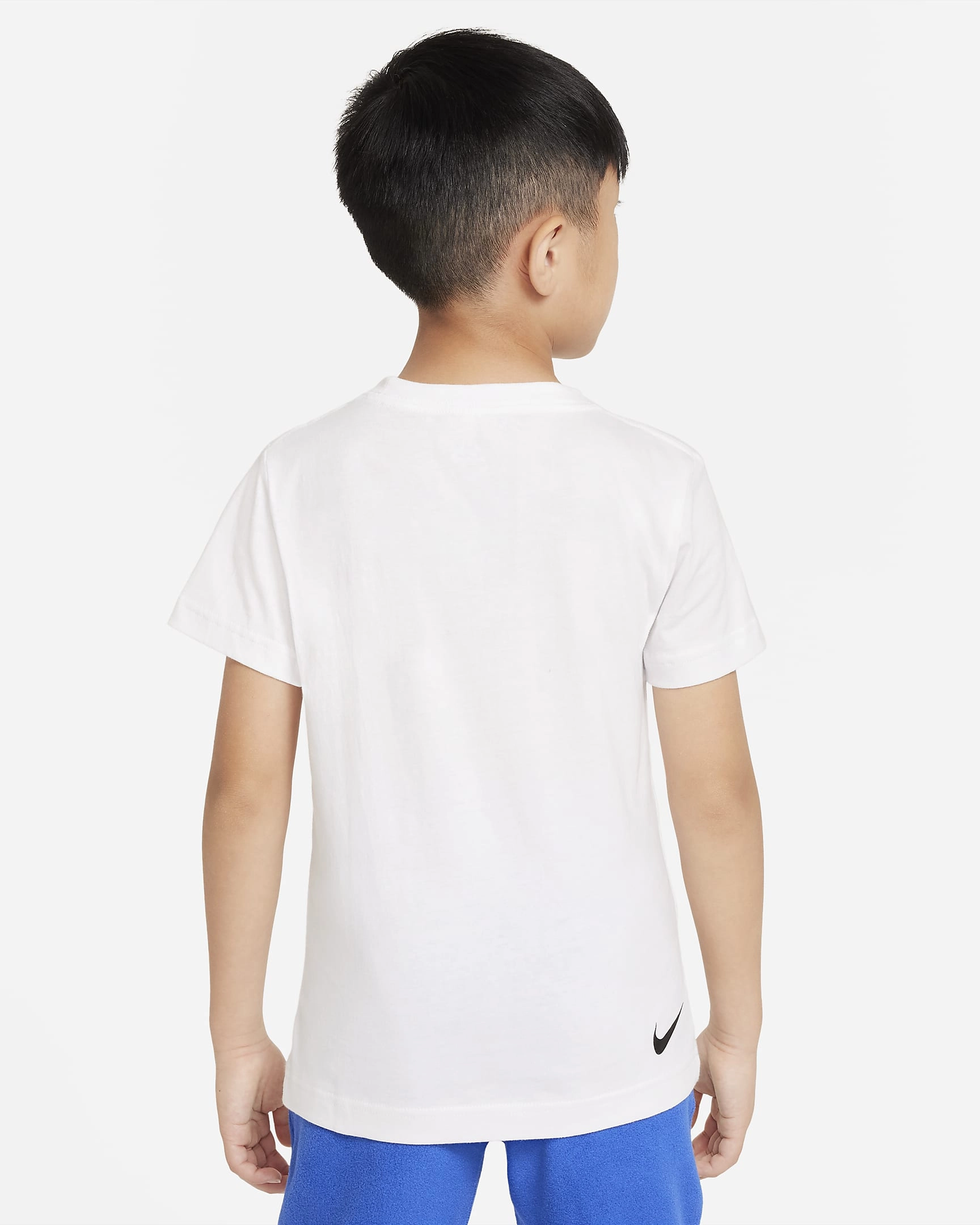 Nike Little Kids' ACG T-Shirt: Pienten seikkailijoiden ACG-paita: mukavuutta ja tyyliä luonnossa.